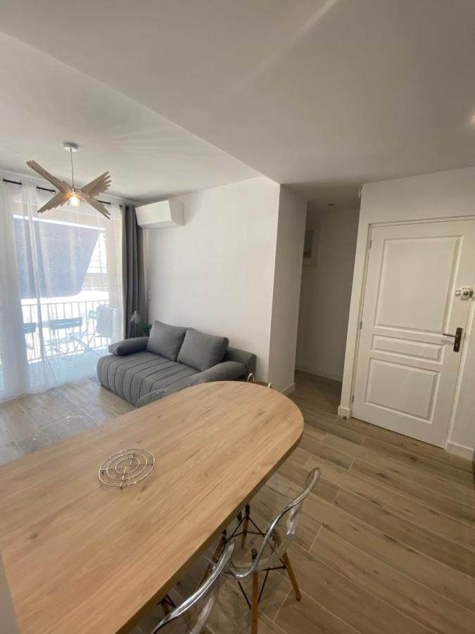 Ajaccio Magnifique T2 37m2 Centre Vue Au Bord De La Neuf 4 Couchages Balcon Parking Prive Ferme Clim Wifi Apartment *