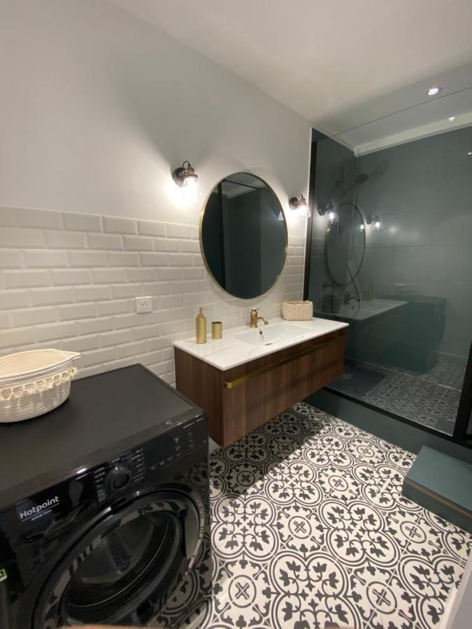Ajaccio Magnifique T2 37m2 Centre Vue Au Bord De La Neuf 4 Couchages Balcon Parking Prive Ferme Clim Wifi Apartment *