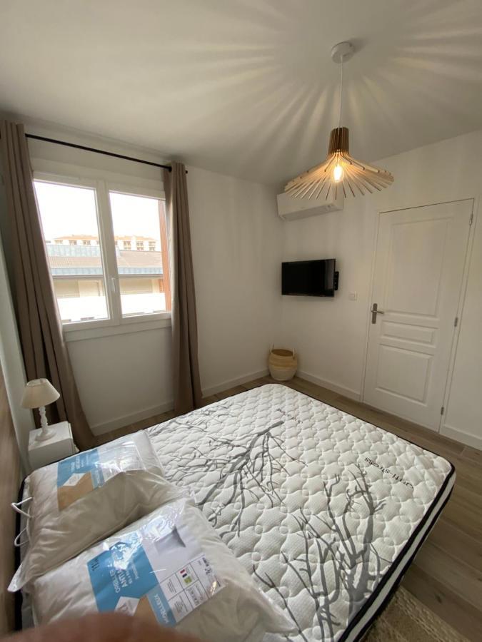 Ajaccio Magnifique T2 37m2 Centre Vue Au Bord De La Neuf 4 Couchages Balcon Parking Prive Ferme Clim Wifi Apartment *