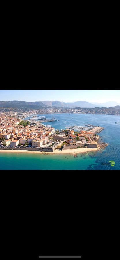 Apartment Ajaccio Magnifique T2 37m2 Centre Vue Au Bord De La Neuf 4 Couchages Balcon Parking Prive Ferme Clim Wifi Ajaccio (Corsica)