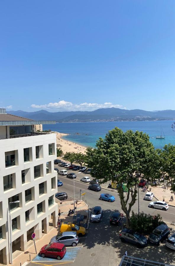 Ajaccio Magnifique T2 37m2 Centre Vue Au Bord De La Neuf 4 Couchages Balcon Parking Prive Ferme Clim Wifi Ajaccio (Corsica)